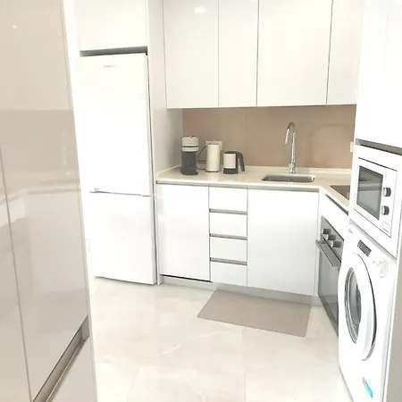 Lux. Frontbeach-terrace. 5 Pools.tv. 2 A.c.netflix Apartment Benalmadena